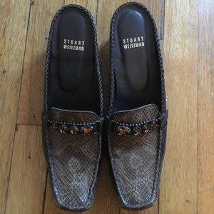 Snakeskin Stuart Weitzman heeled loafers